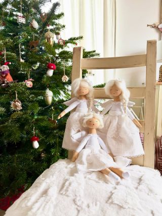 🎄 Zítra a v neděli se na vás těším na posledním letošním trhu. 🥰 ✨ Tábor - Žižkovo náměstí - Staročeský adventní trh ⏰...